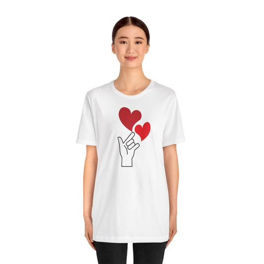 Camiseta unisex de manga corta con texto "Love"
