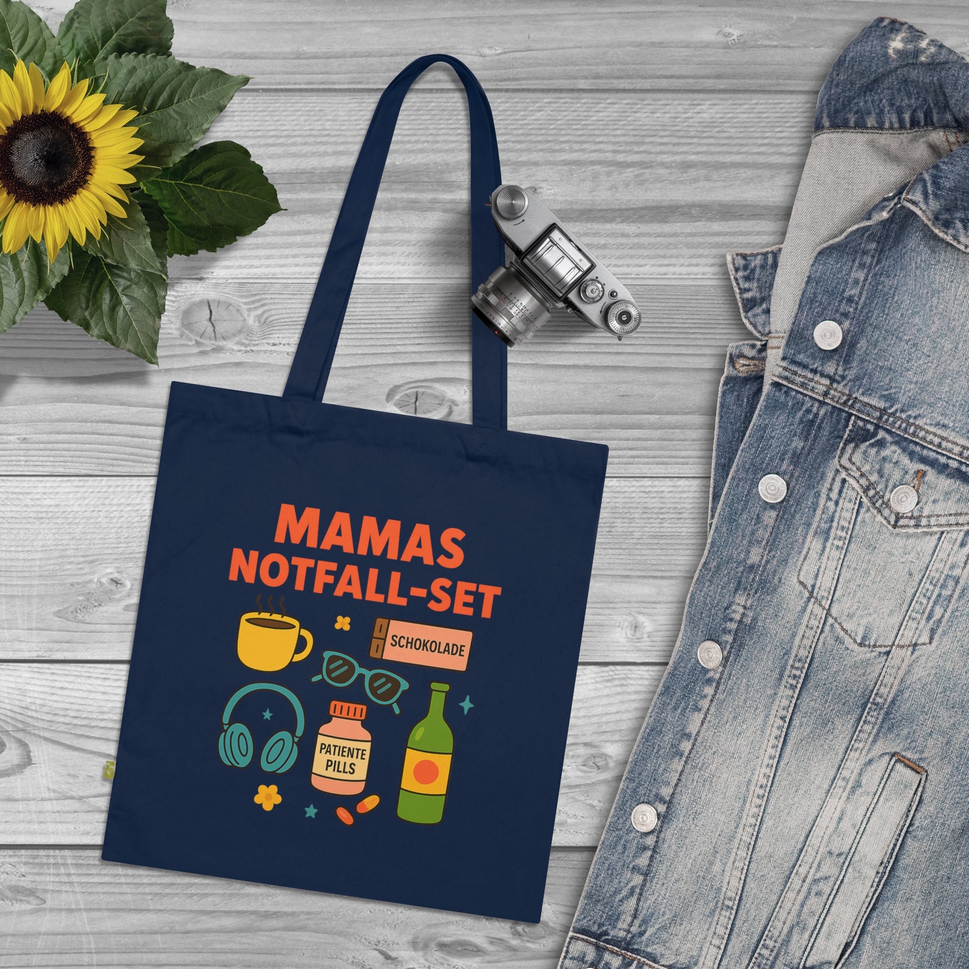 Personalized Mother’s Day tote bag with custom name Custom canvas tote bag gift for mom Gift tote with kids’ names for Mother’s Day Beige tote bag personalized for mom Thoughtful custom tote bag with floral design for mom This tote belongs to mom – person